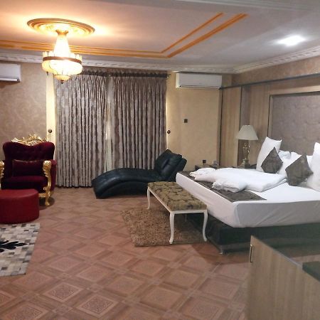 Eterno Hotel Benin City Dış mekan fotoğraf