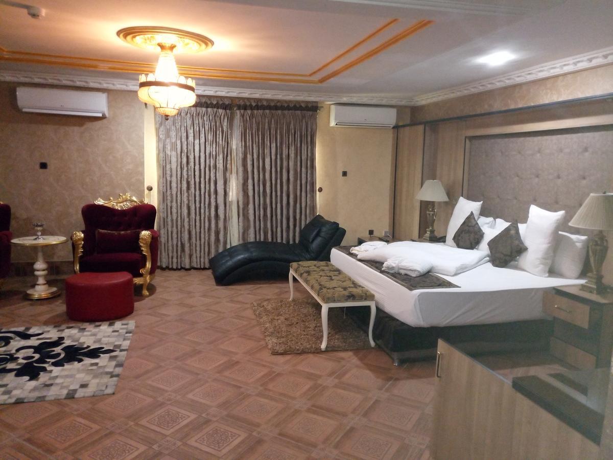 Eterno Hotel Benin City Dış mekan fotoğraf